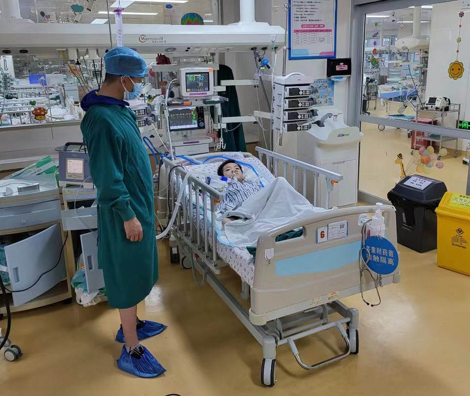 通海县跨省救护车出租公司